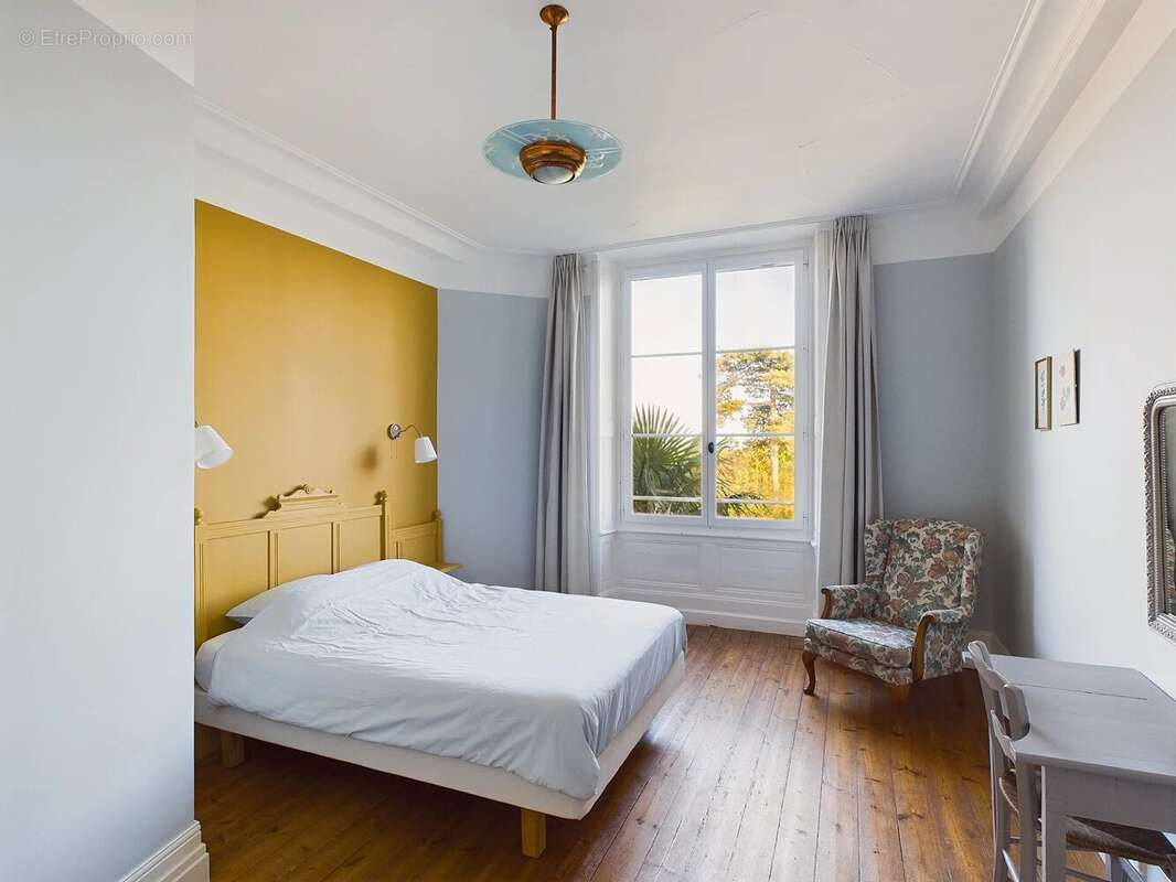 Maison à SAINT-JEAN-D'ANGELY