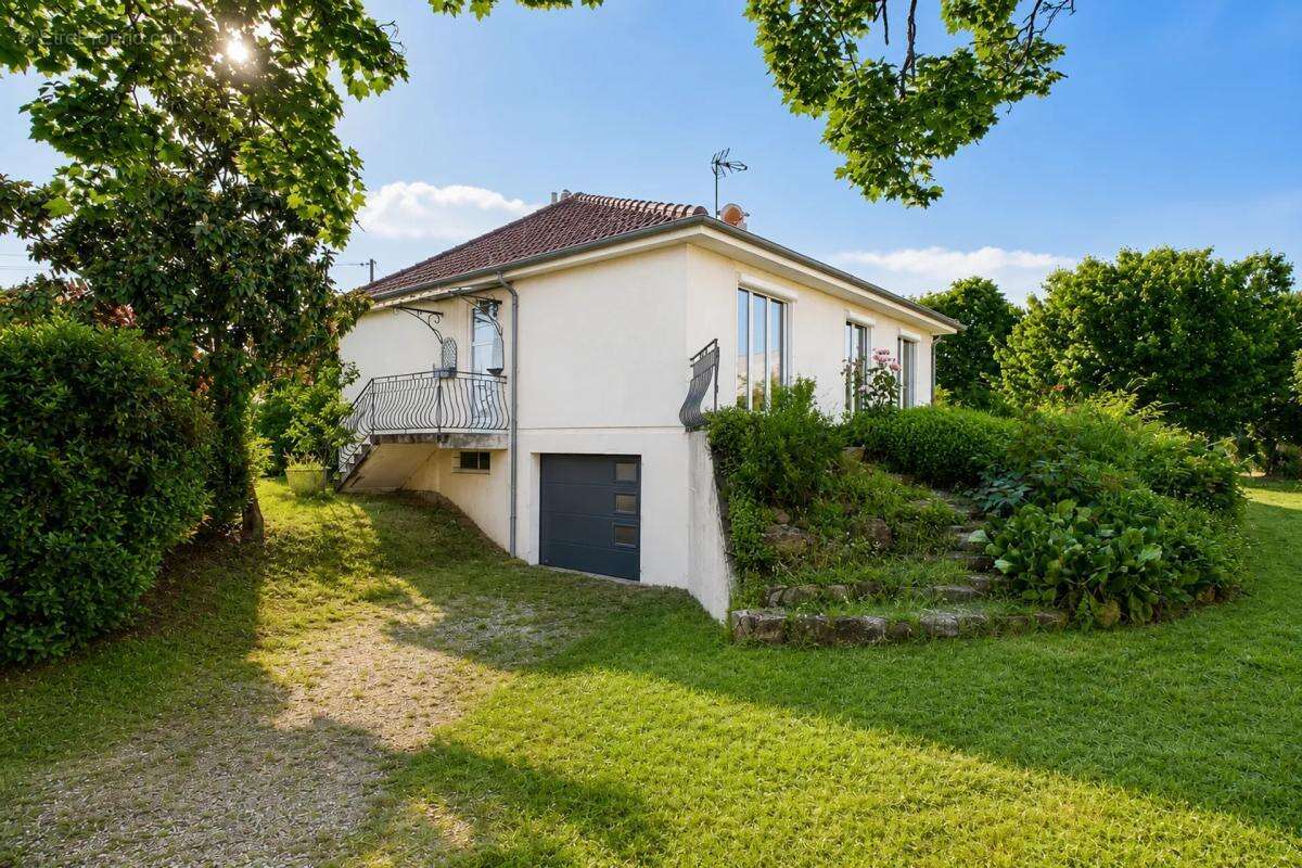 VERNOSC-LÈS-ANNONAY – Maison individuelle - Garage et combles - photo 7