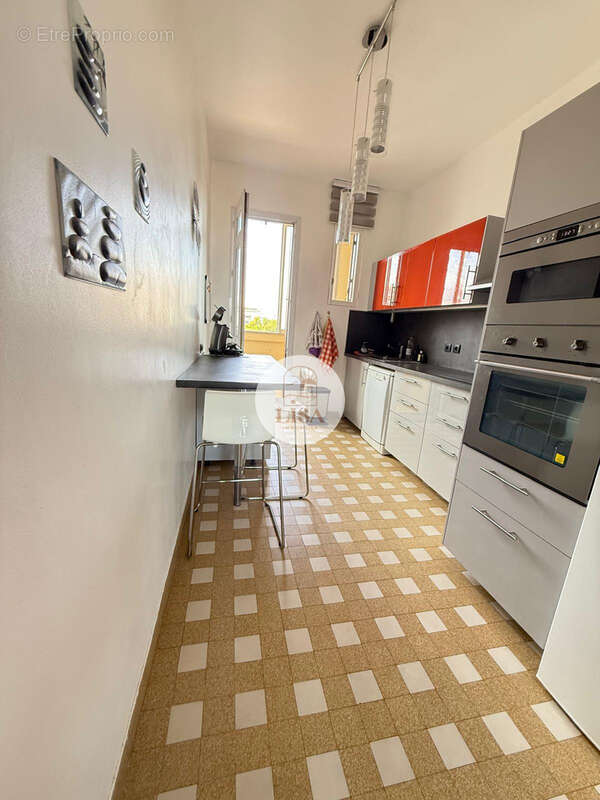 Appartement à MARSEILLE-6E