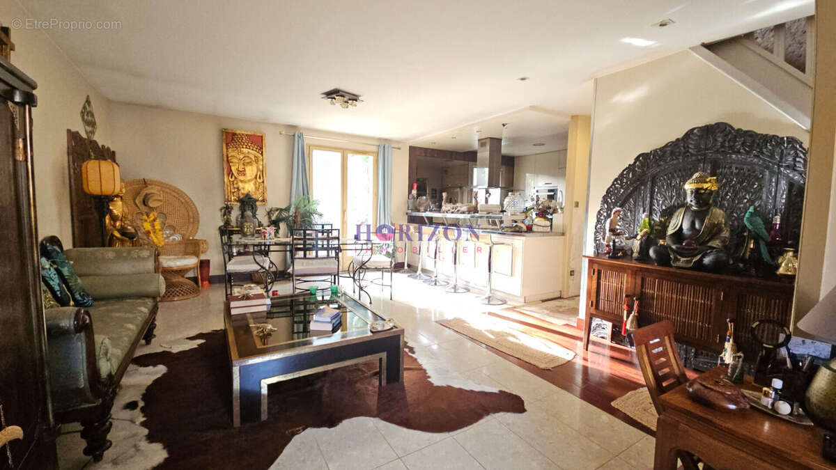 Maison à LA CHAPELLE-EN-SERVAL