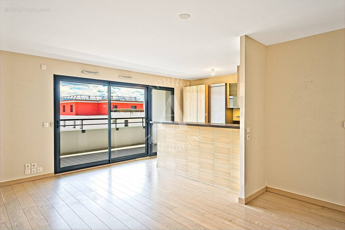 Appartement à FERNEY-VOLTAIRE