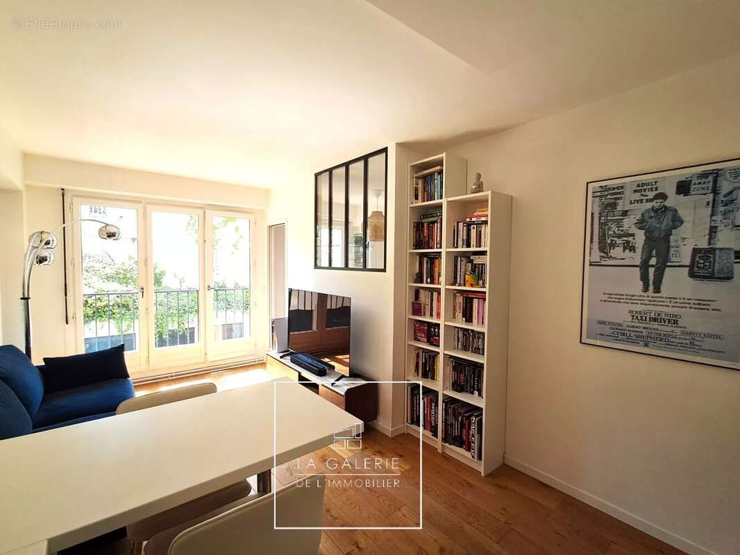 Appartement à PARIS-15E