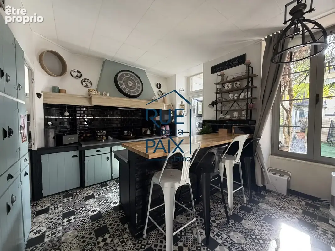 Maison 13 pièces 376 m² à vendre à La Mothe-Saint-Heray (79800) - photo 3