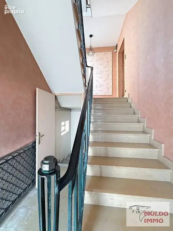 OYONNAX CENTRE – Maison 207 m² –  3 garages - photo 15
