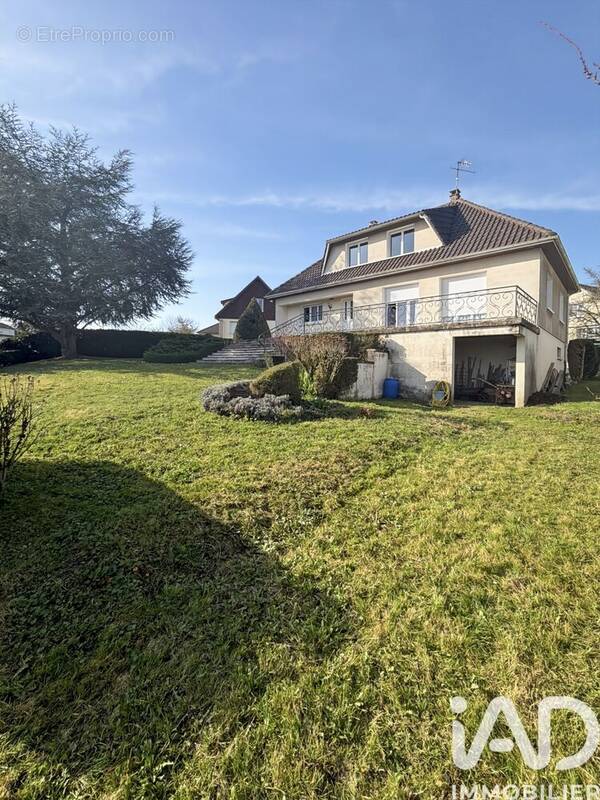 Photo 1 - Maison à PARON