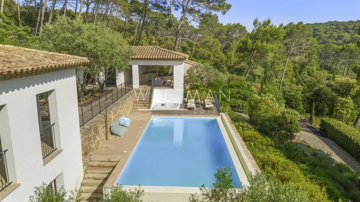 Maison à LORGUES