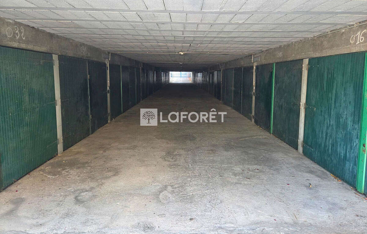 Parking / box Toulon 17 m2 - photo 2