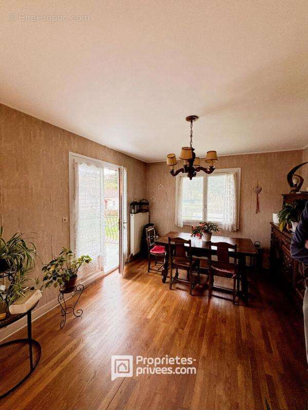 Maison à FRANCHEVILLE