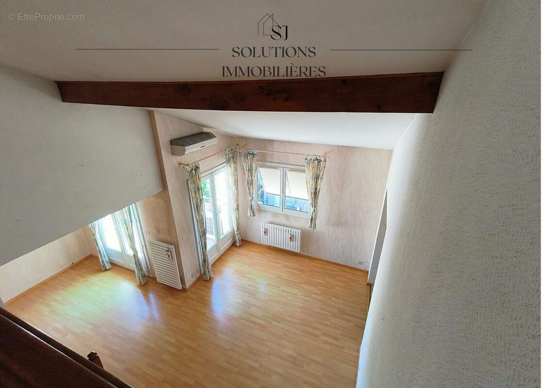 Appartement à SAINT-CLAIR-DU-RHONE