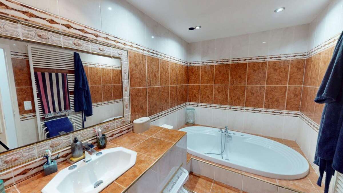 Maison 107 m² à Pignan  - photo 4