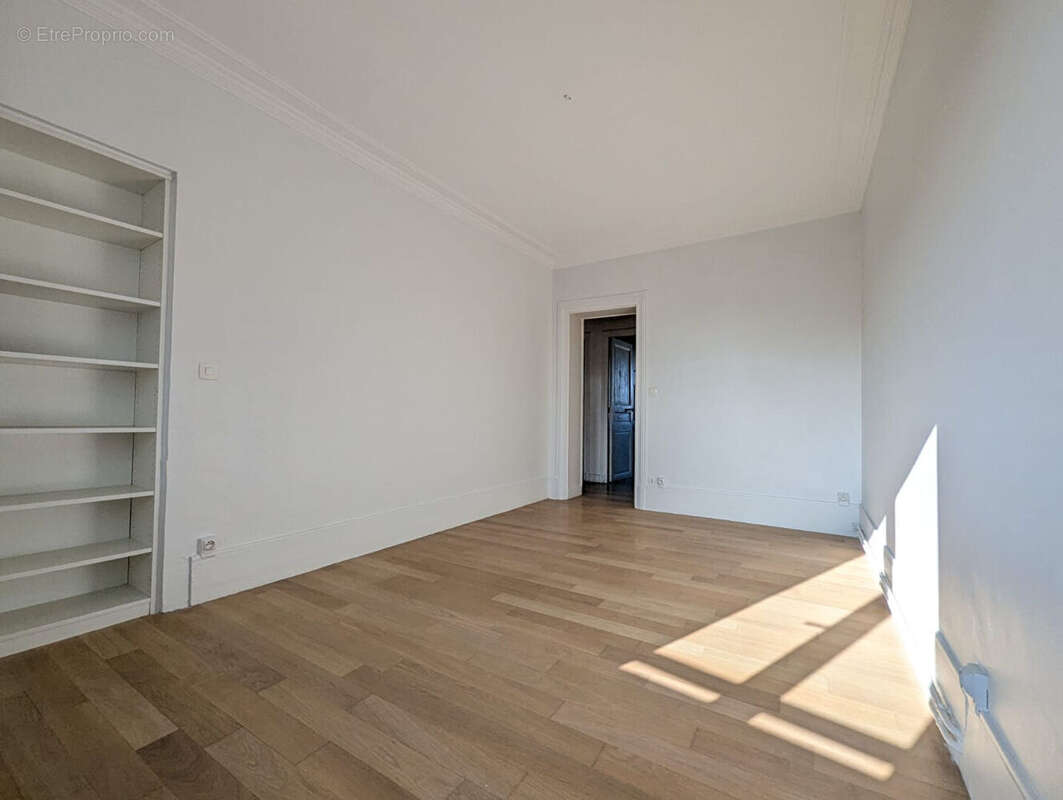 Appartement à FONTENAY-SOUS-BOIS