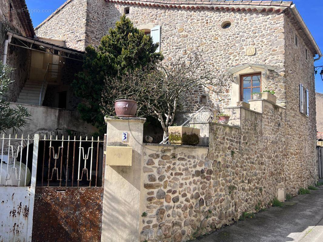 Maison à ALLEGRE-LES-FUMADES