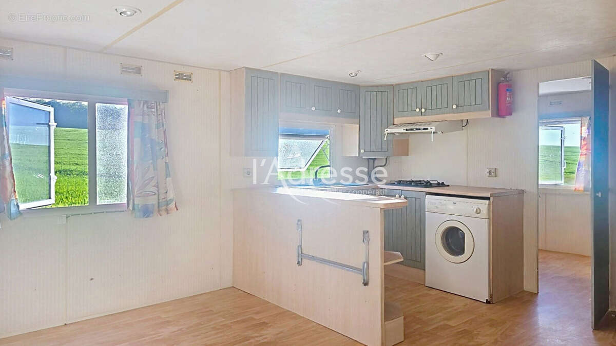 Maison à JOUY-LE-CHATEL