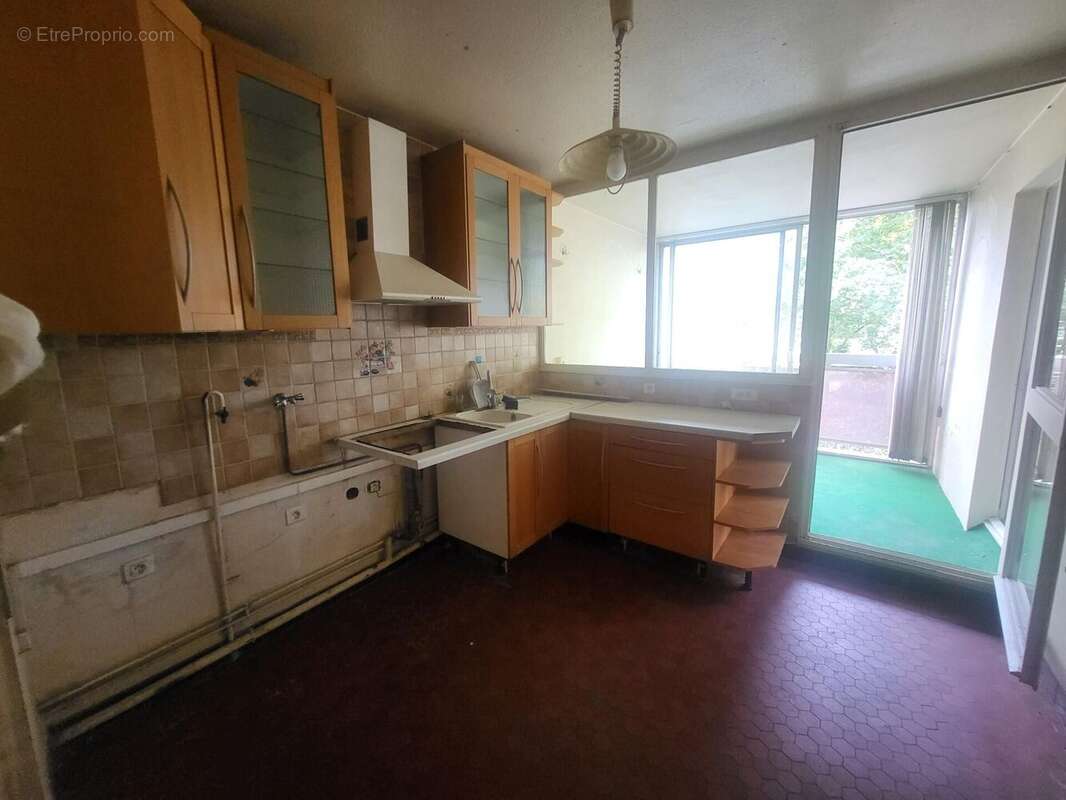 Appartement 92 m² à Creteil  - photo 3
