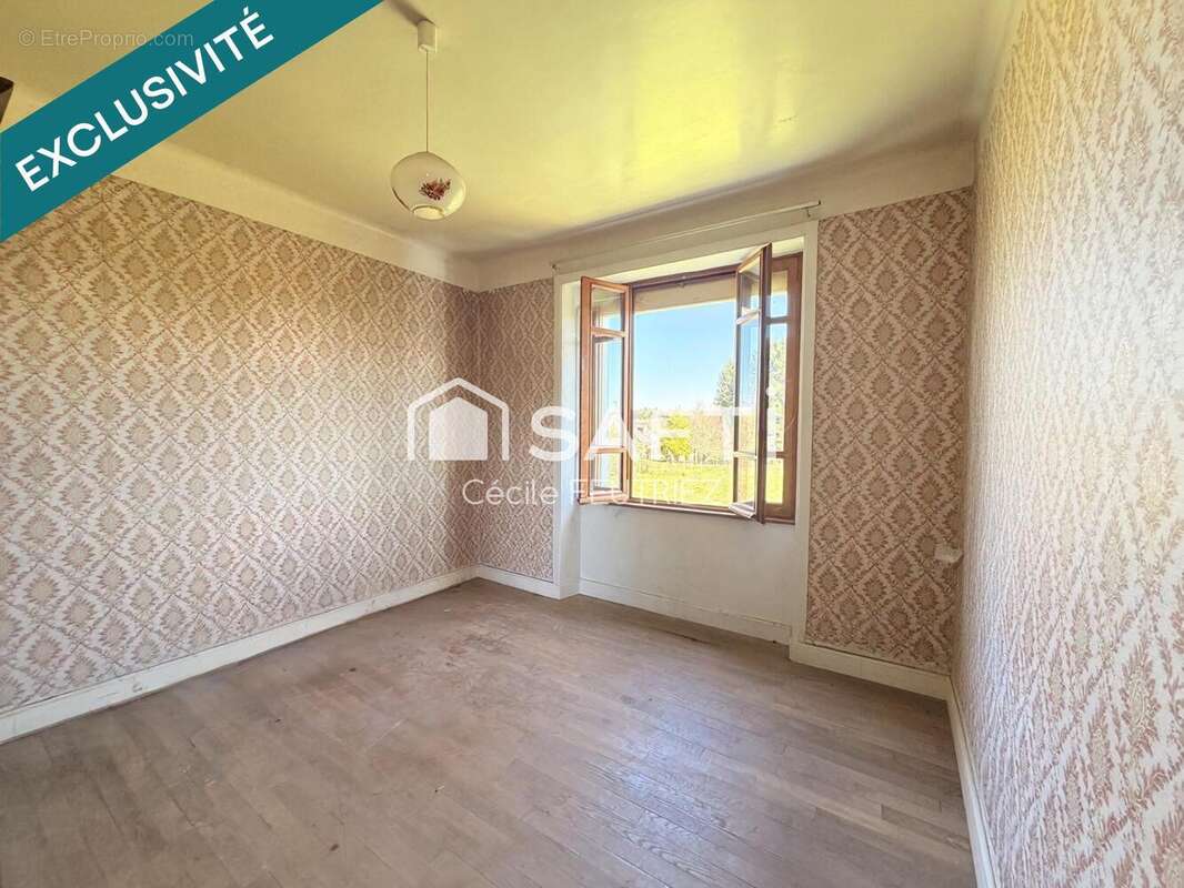 Maison 146 m² à Marcillac-La-Croisille  - photo 8