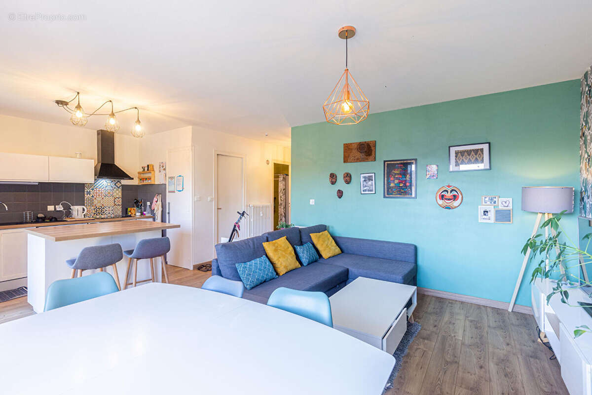 Agence immobiliere laforet - exclusivite - "oxalis" - annecy - appartement t2 de 55,86m² - balcon - cave - dernier etage - photo 4