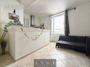 Appartement à SOLLIES-TOUCAS