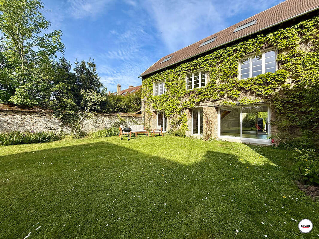 Maison à ROSNY-SUR-SEINE