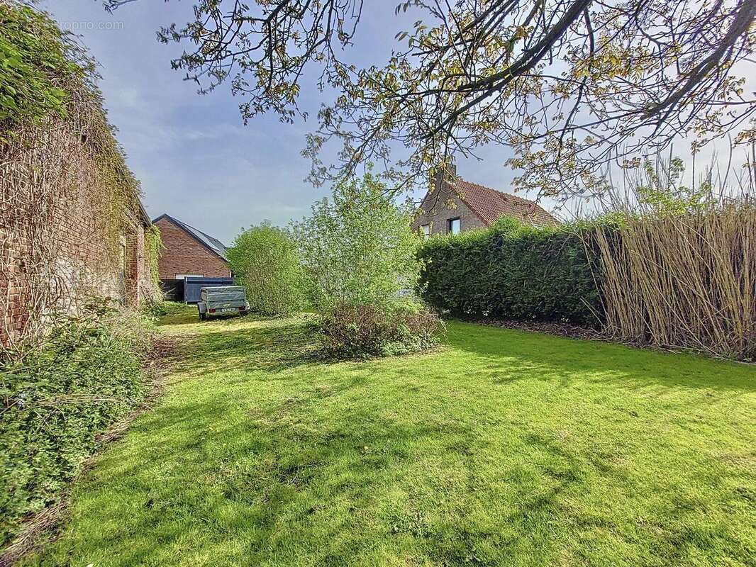 Maison à CAMPHIN-EN-CAREMBAULT