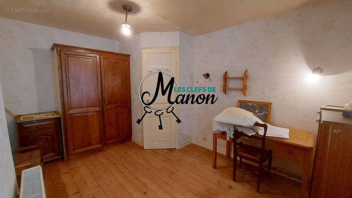 Maison à BESSINES-SUR-GARTEMPE