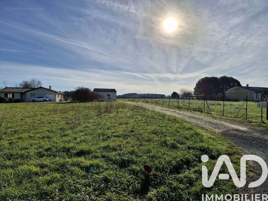 Photo 8 - Terrain à SIGOULES