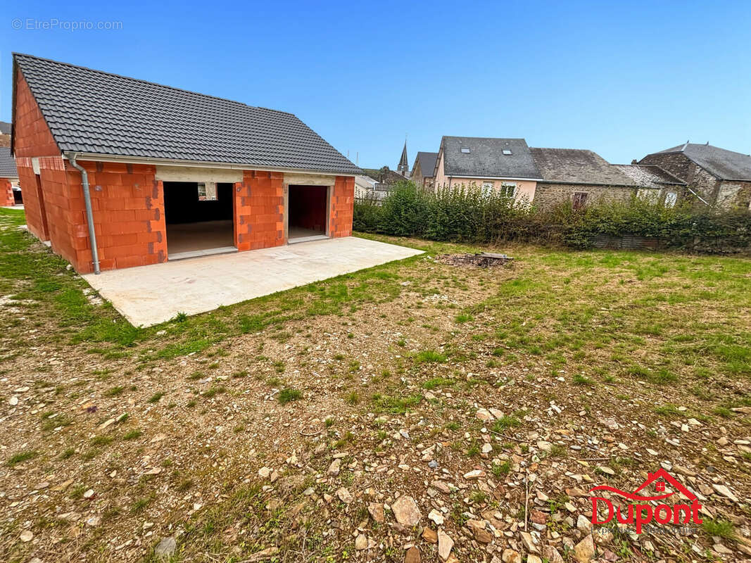 Maison à LES MAZURES