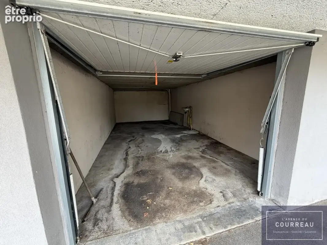 Quartier LEMASSON Grand Garage de 25 m2 avec un point d'eau - photo 3