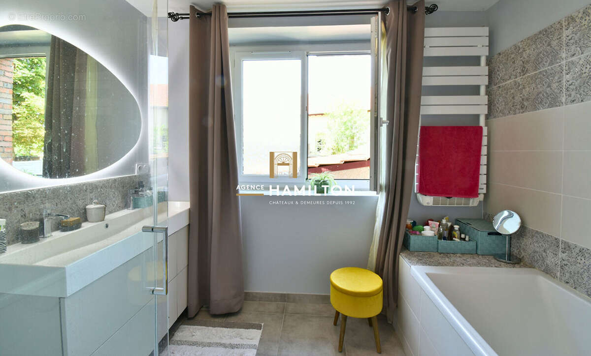 Local commercial avec logement attenant et sous-sol amenage - photo 9