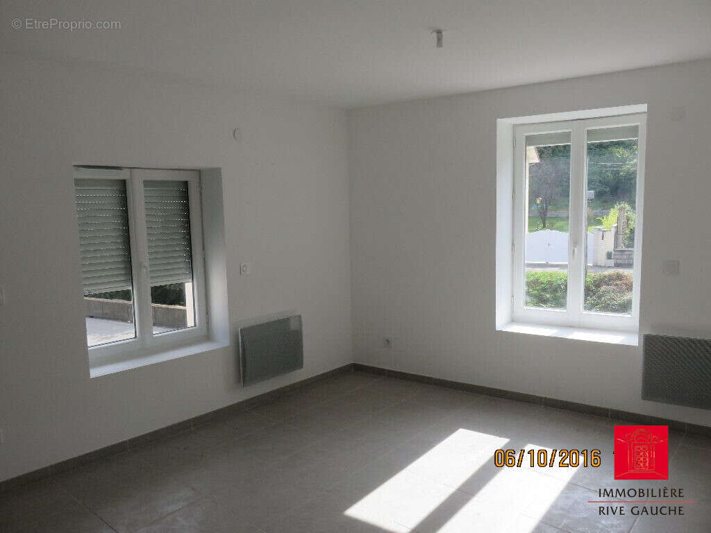 Appartement à SAINT-CLAIR-DE-LA-TOUR