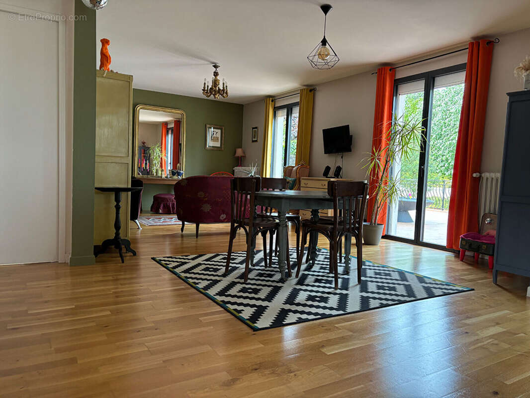 Maison à CHATEAU-GONTIER