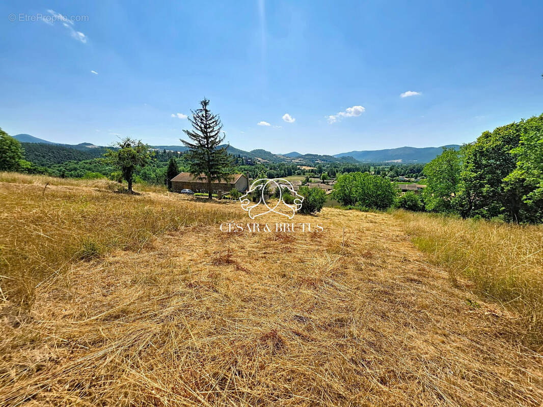 Terrain à SAINT-VINCENT