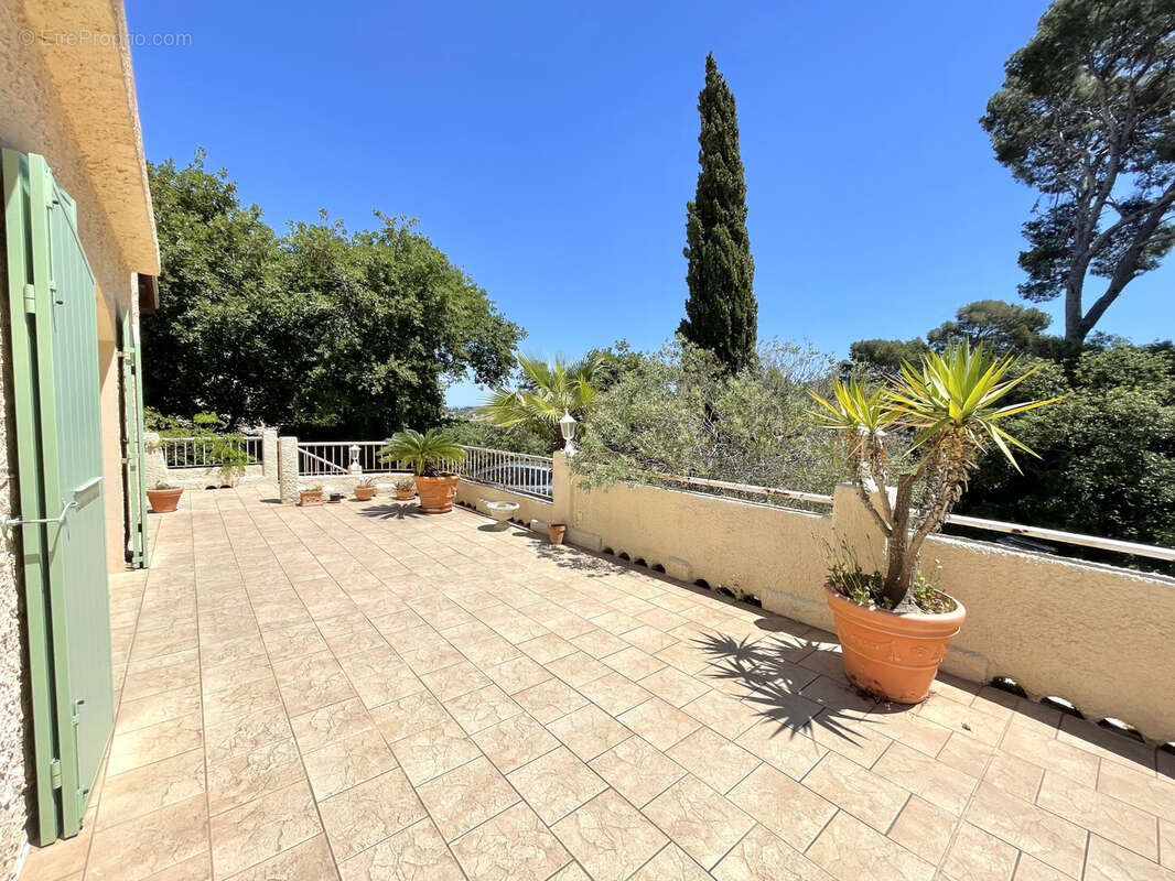 Maison à SIX-FOURS-LES-PLAGES