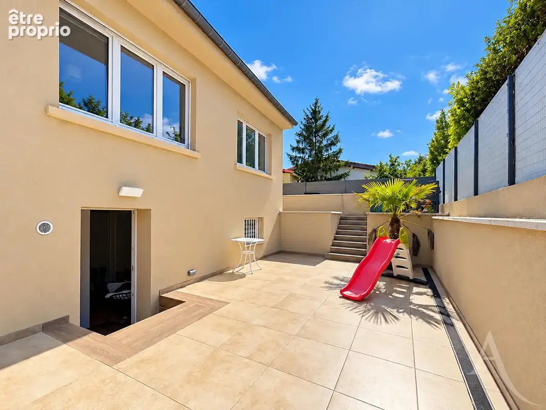Maison familiale rénovée 8 pièces (232 m²) - Hauteurs de Manom - photo 17