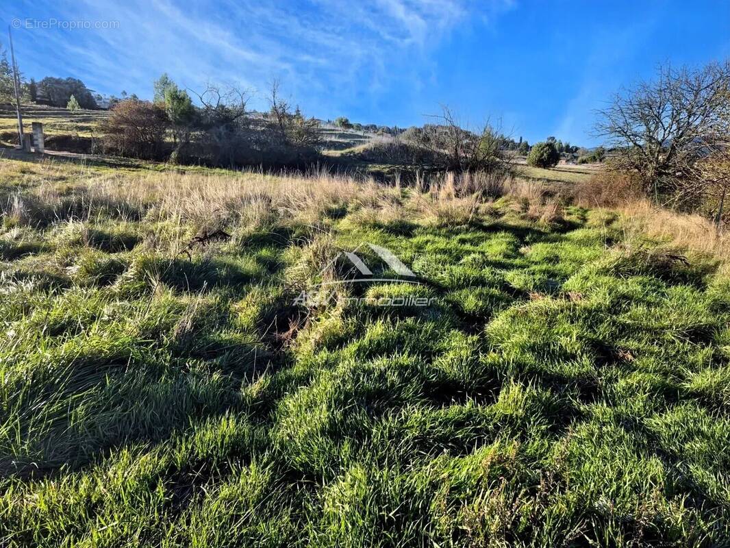 Terrain à ROUSSON