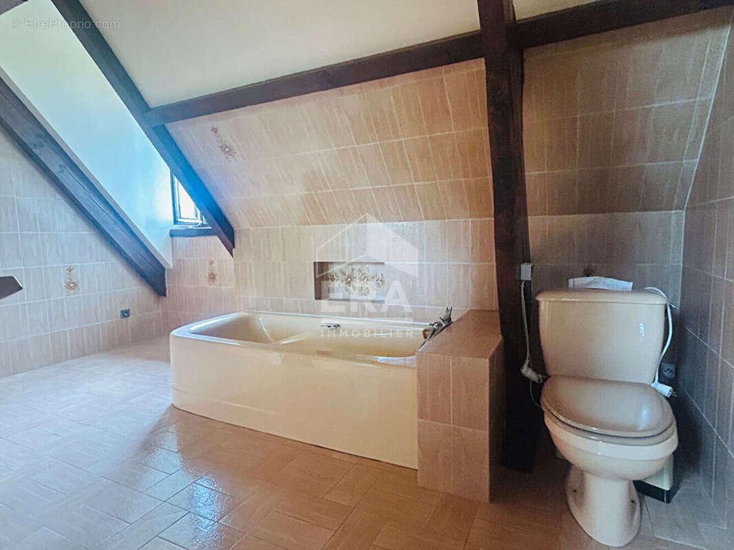 Maison à SERRES-CASTET