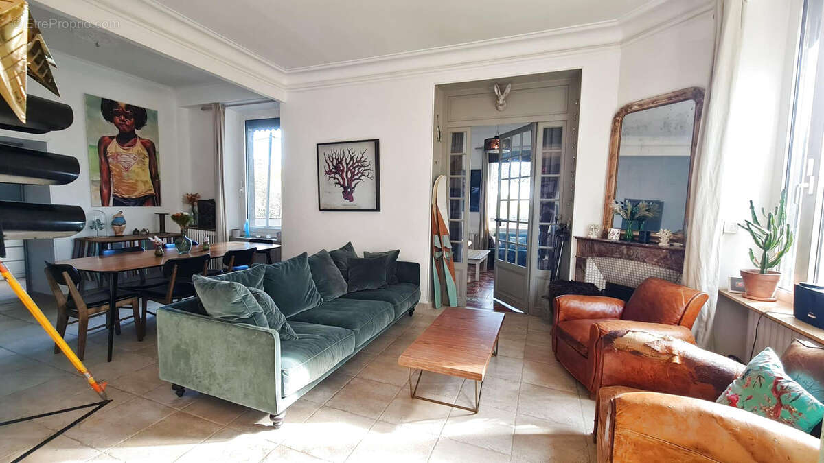 Maison à VILLENEUVE-LES-AVIGNON