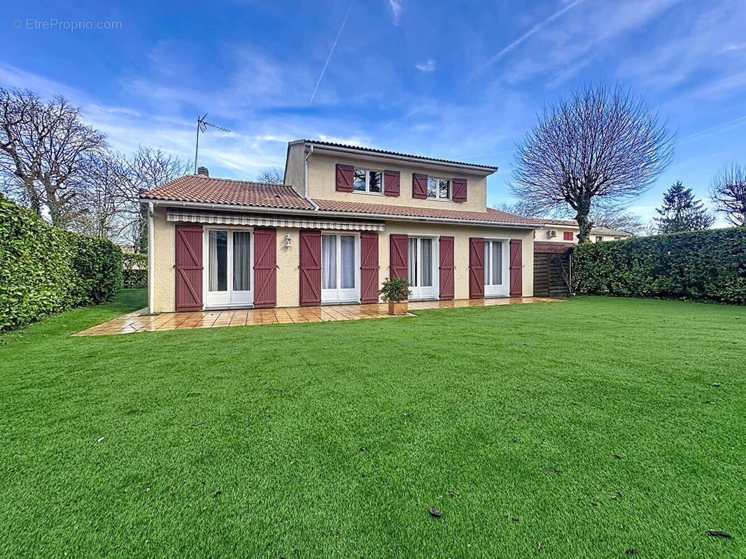 Maison à MERIGNAC