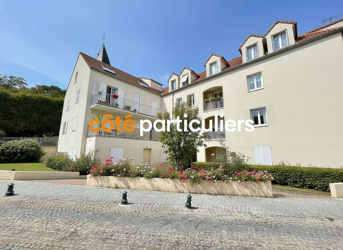 F4 de 81,25 m² avec balcon, box et cave . Quartier familial recherché - photo 8
