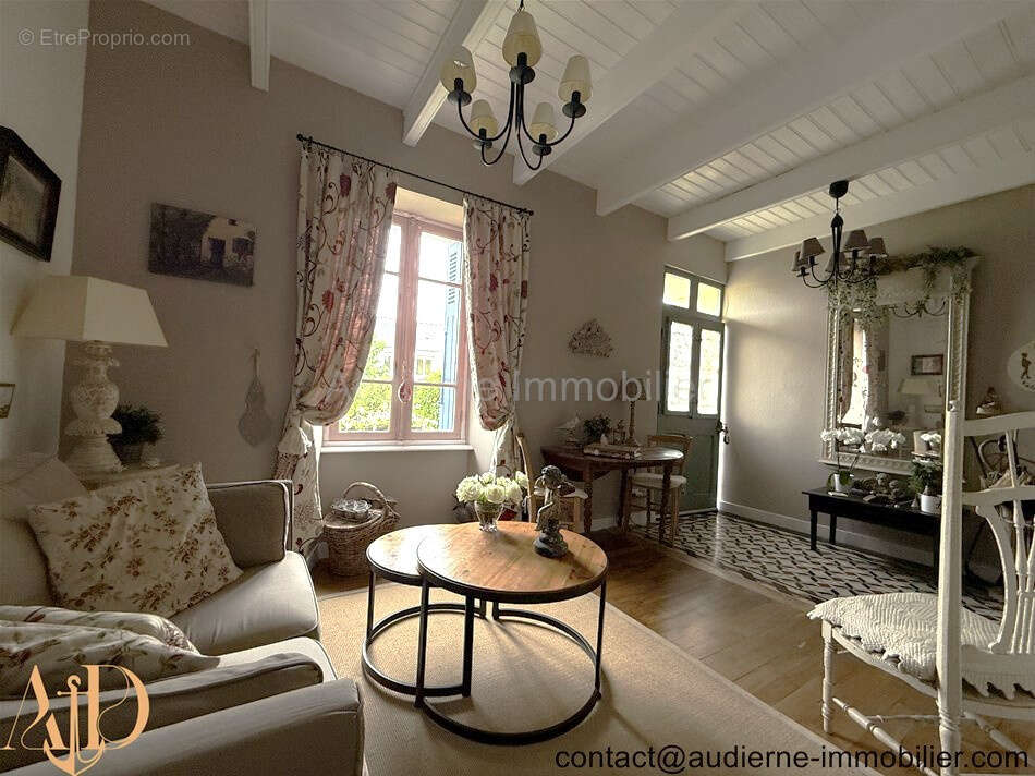 Maison à AUDIERNE