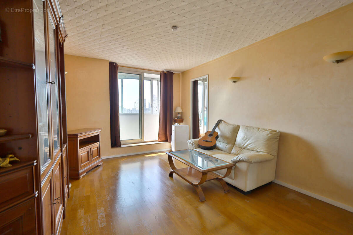 Appartement Type 2 - 43,90m2 habitables (loi carrez) - Balcon - Cave - photo 3