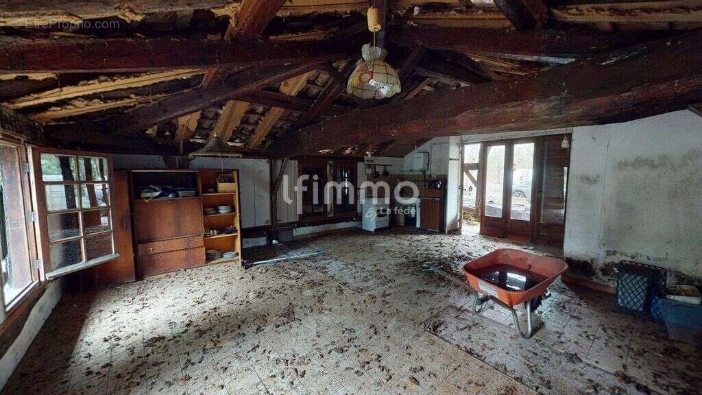 Propriété atypique – 2 bergeries landaises avec piscine - photo 11