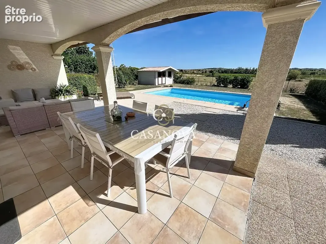 Proche BEZIERS, villa de plain-pied avec piscine, beaux extérieurs et vue panoramqiue - photo 2
