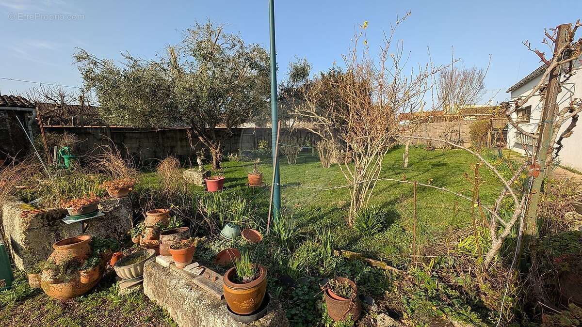 Maison à NIEULLE-SUR-SEUDRE