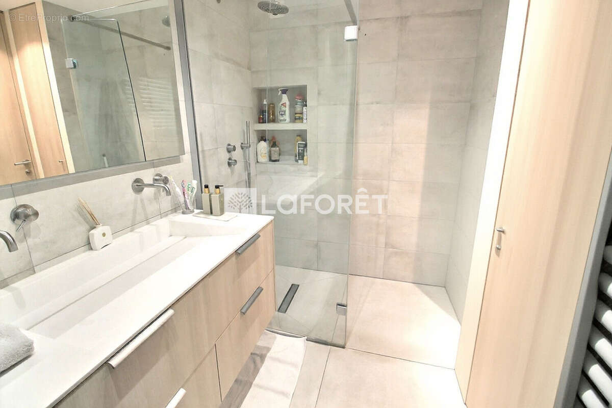 Appartement à GENNEVILLIERS