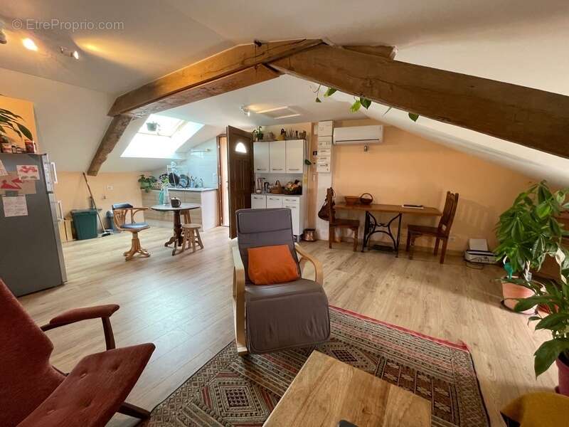Appartement à BAGNAC-SUR-CELE