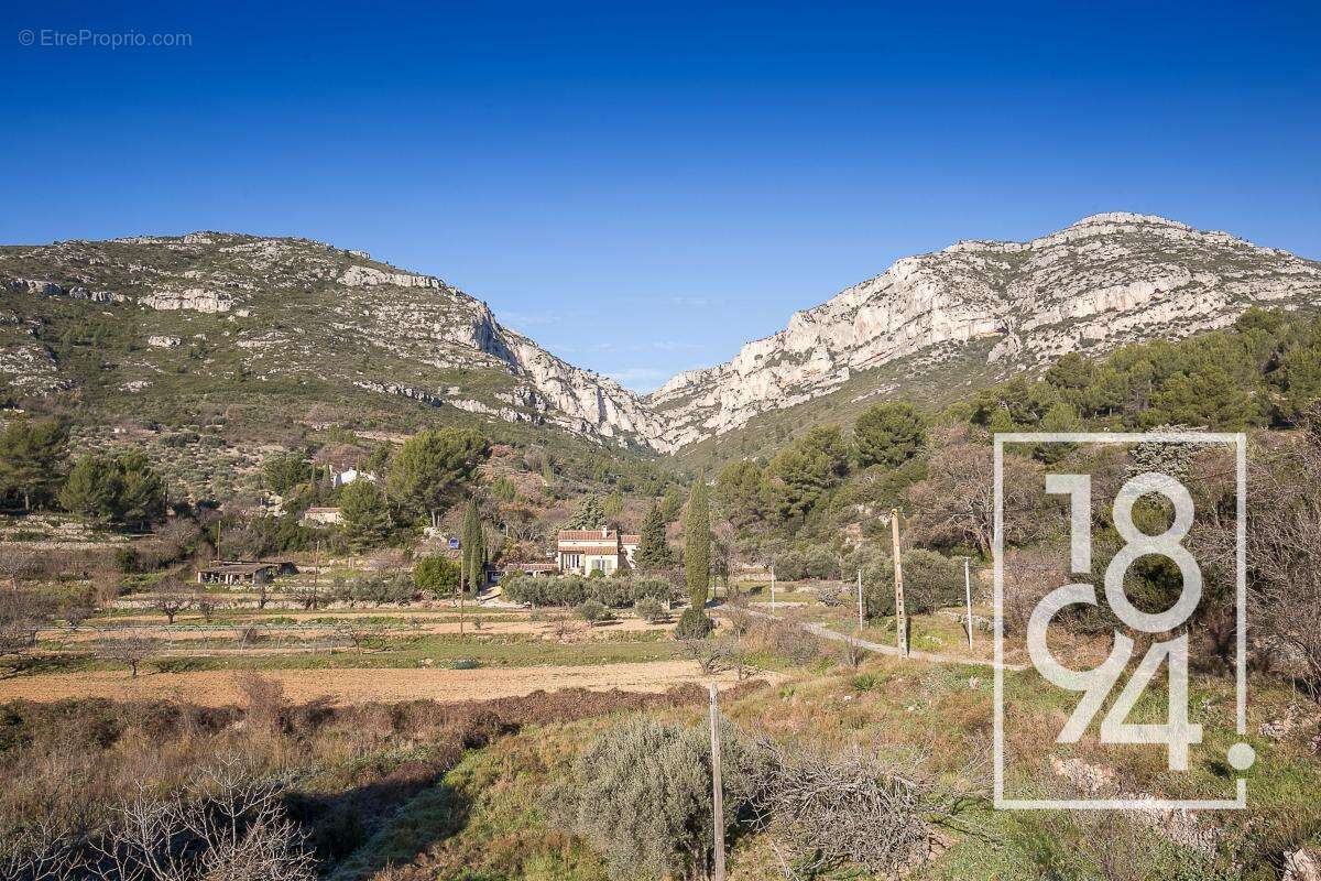 Maison à ROQUEVAIRE