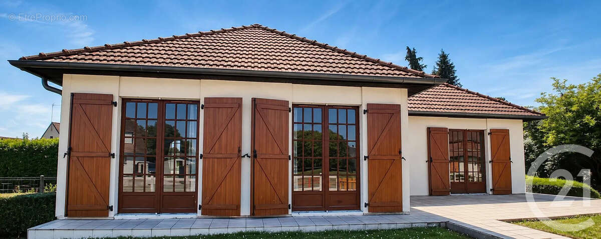 Maison à NESLE