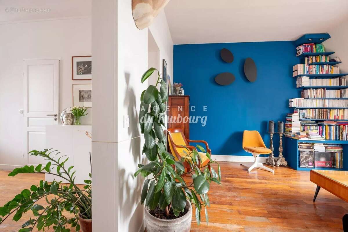 Appartement à PARIS-10E