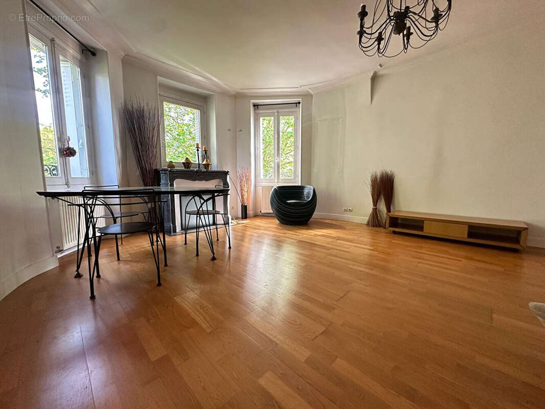 Appartement à MAISONS-LAFFITTE