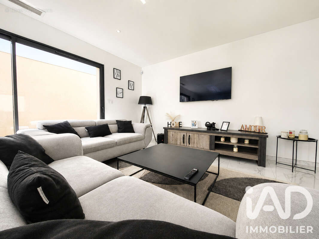 Maison 178 m² à Narbonne  - photo 7